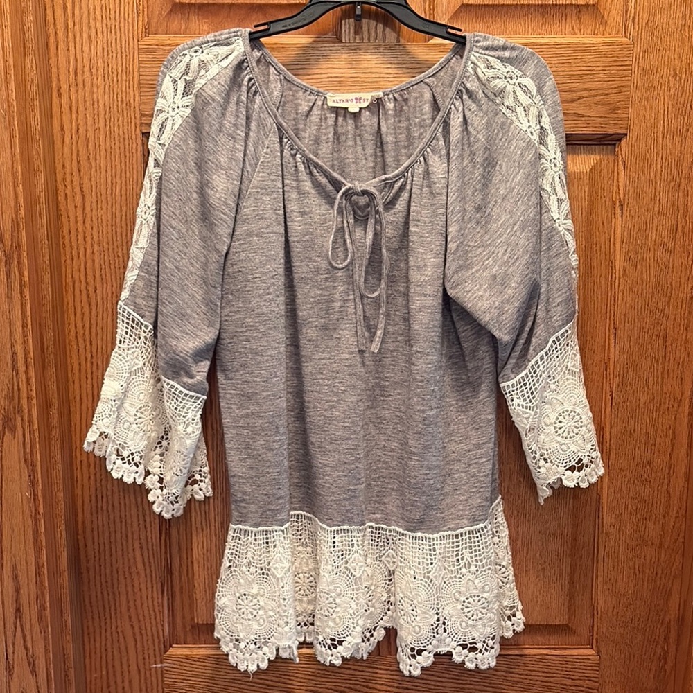 Altar'd State Gray with white lace Top